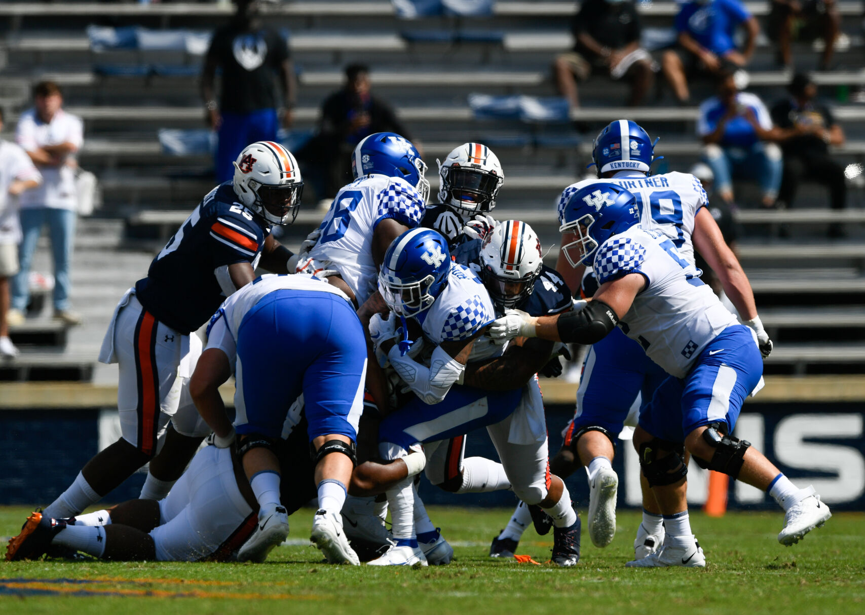 Football: Auburn vs Kentucky
